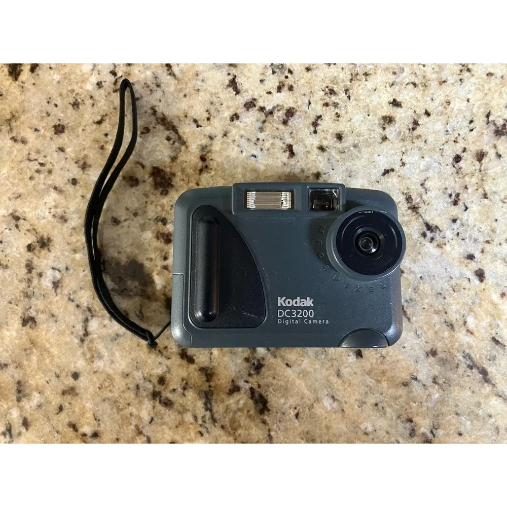 Vintage Kodak DC3200 Camera!!!